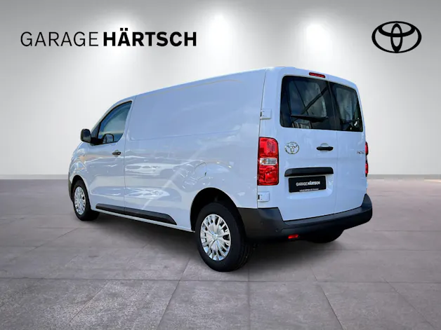 Toyota PROACE Van L1 2.0 D Advanced