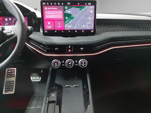 Škoda Superb Combi 2.0 TSI Sportline 4x4 DSG