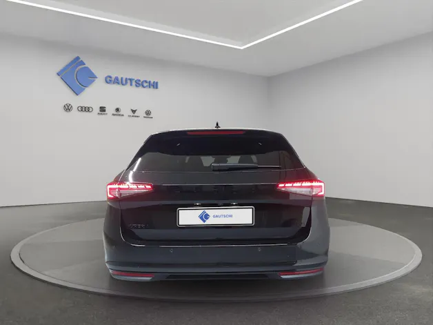 Škoda Superb Combi 2.0 TSI Sportline 4x4 DSG