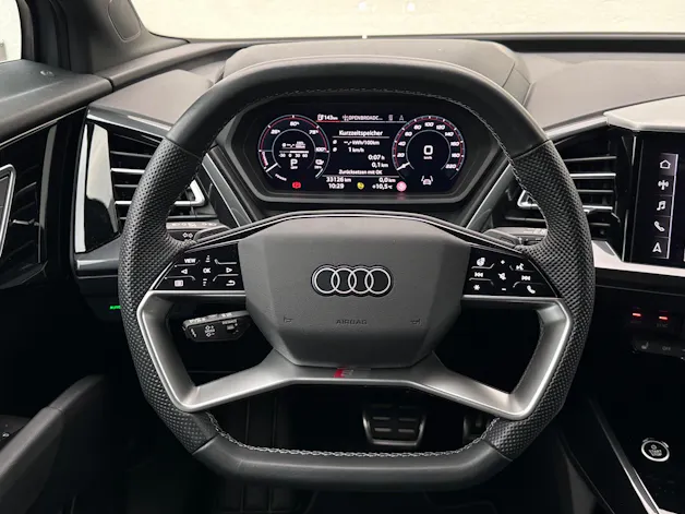 Audi Q4 e-tron 45 quattro