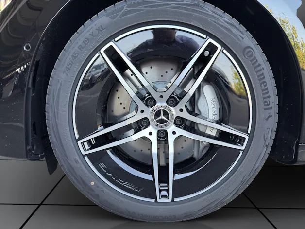 Mercedes-Benz E 220 d 4Matic 9G-Tronic