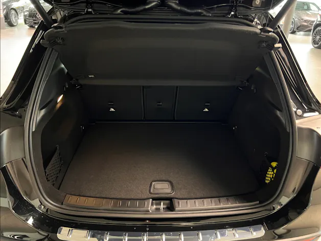 Mercedes-Benz GLA 250 Swiss Star AMG Line 4matic