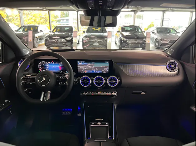 Mercedes-Benz GLA 250 Swiss Star AMG Line 4matic
