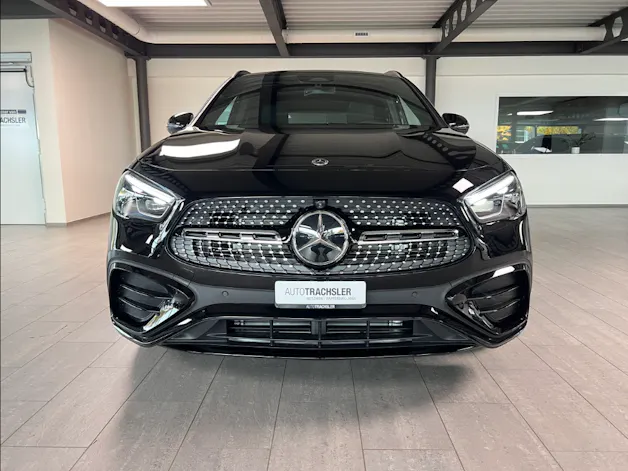 Mercedes-Benz GLA 250 Swiss Star AMG Line 4matic