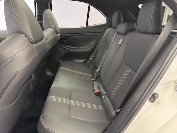 Vehicle image 9 Vehicle image 9