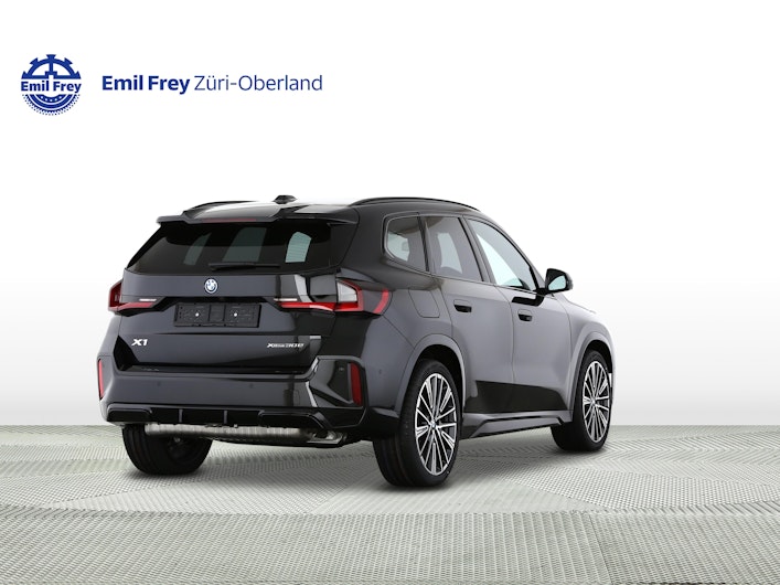 Vehicle image BMW X1