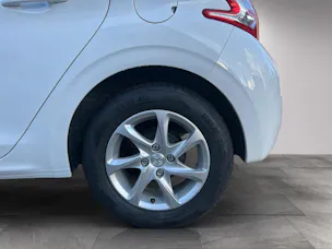 Peugeot 208 1.2 VTi Active