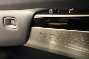 Vehicle image ZEEKR 7X Privilege AWD