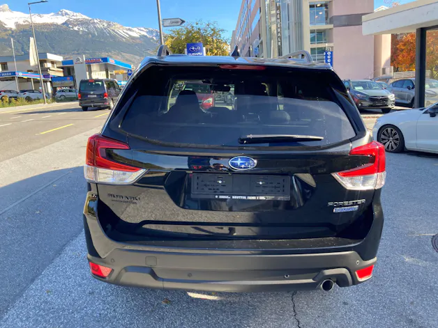 Subaru Forester Station 2.0i e-Boxer Luxury