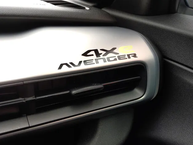Jeep Avenger 1.2 MHEV Overland 4xe
