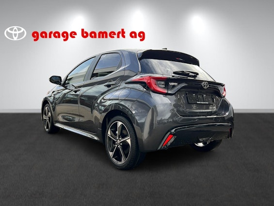 Vehicle image 3 Vehicle image 3