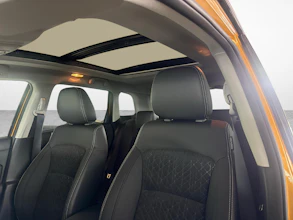 https://vehicle.imgix.net/4054484/af3118a1-7a12-4ce0-9c0a-1d6c0fc6715c.jpg