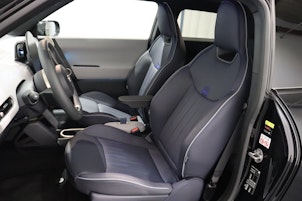 Vehicle image MINI J01 Cooper SE