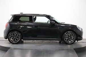 Vehicle image MINI J01 Cooper SE