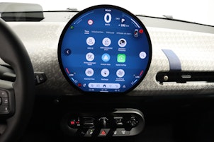 Vehicle image MINI J01 Cooper SE