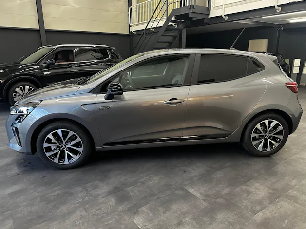 Mitsubishi Colt 1.6 HEV Invite+