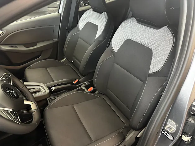 Mitsubishi Colt 1.6 HEV Invite+