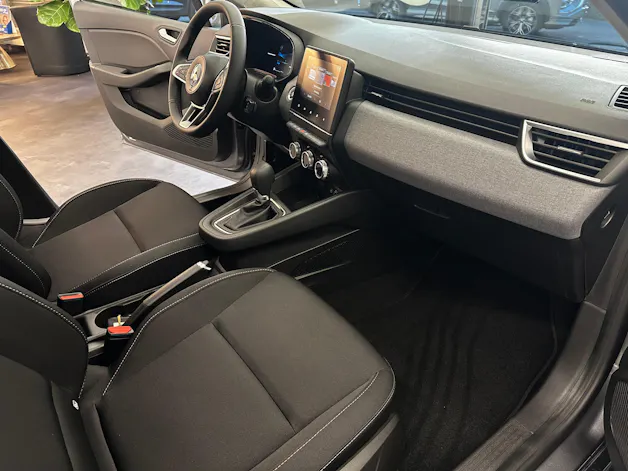 Mitsubishi Colt 1.6 HEV Invite+