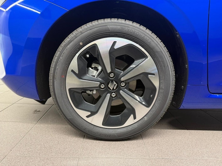 Vehicle image SUZUKI SWIFT