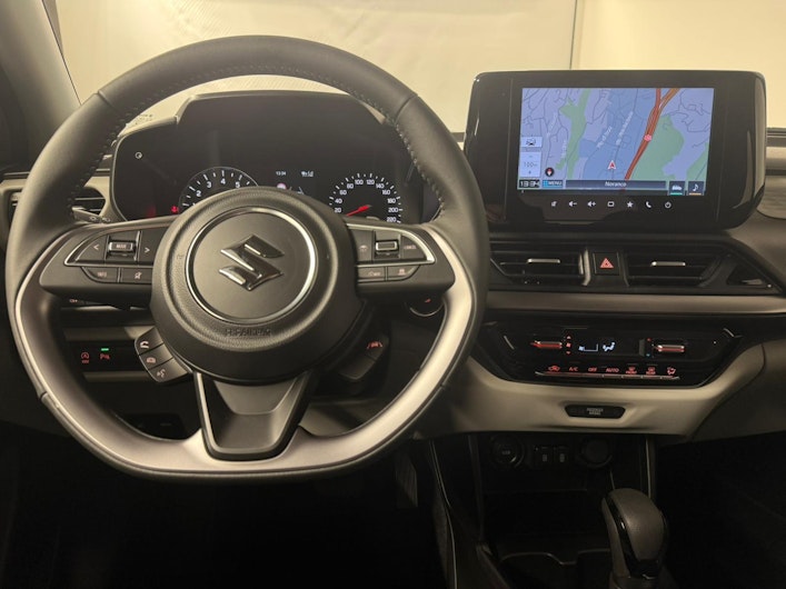 Vehicle image SUZUKI SWIFT