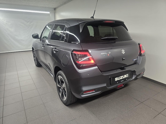 Vehicle image SUZUKI SWIFT