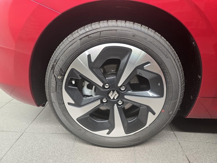 Vehicle image SUZUKI SWIFT