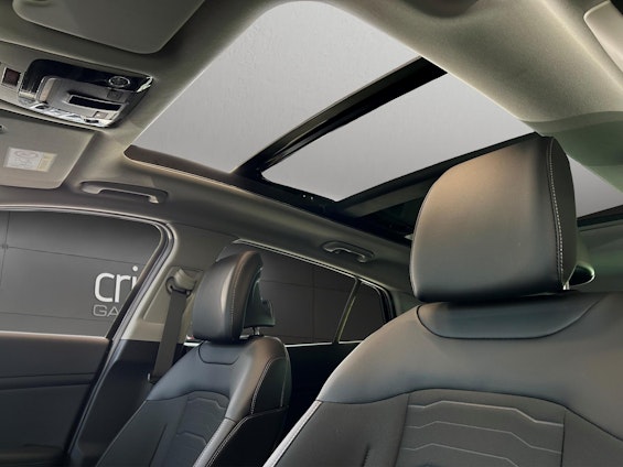 Vehicle image 9 Vehicle image 9