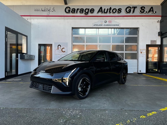 First vehicle image First vehicle image