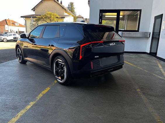 Vehicle image 3 Vehicle image 3