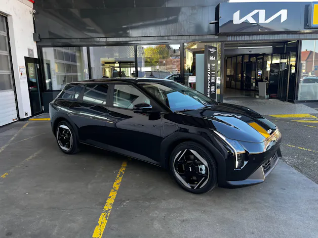 Kia EV4 81 kWh Earth+