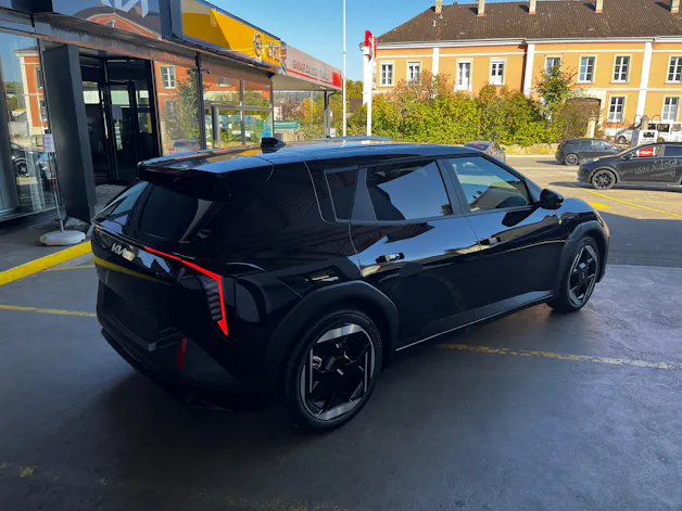 Kia EV4 81 kWh Earth+
