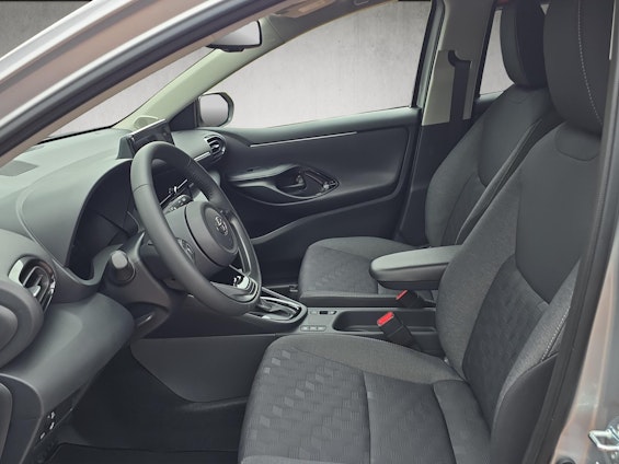 Vehicle image 8 Vehicle image 8