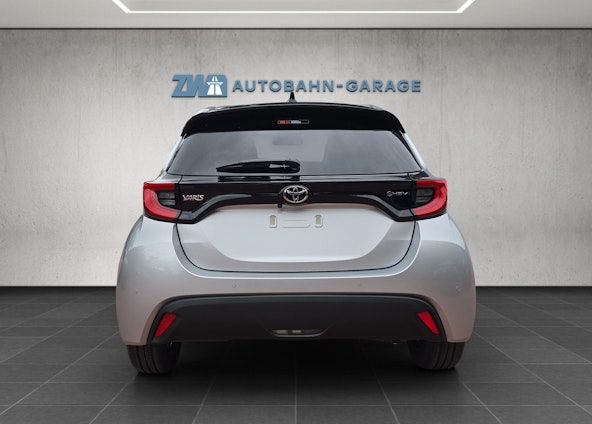 Vehicle image 3 Vehicle image 3