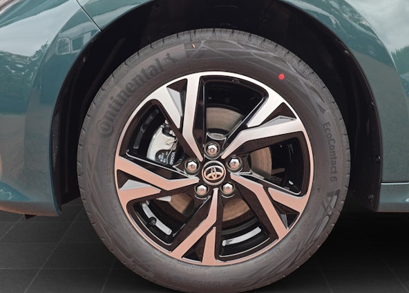 Vehicle image 14 Vehicle image 14