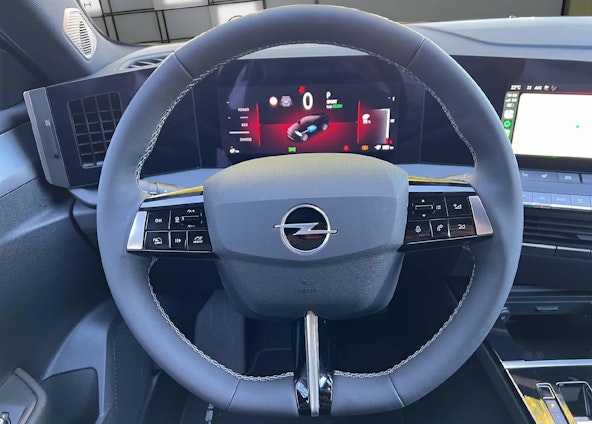 Vehicle image 9 Vehicle image 9