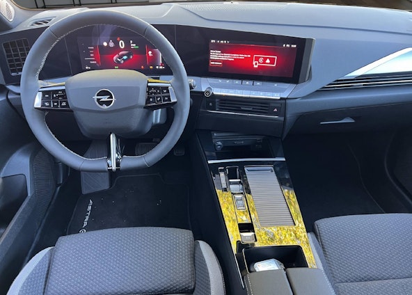 Vehicle image 8 Vehicle image 8