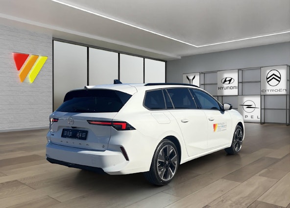 Vehicle image 6 Vehicle image 6