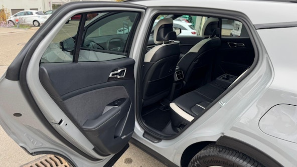 Vehicle image 11 Vehicle image 11