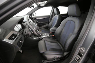 https://vehicle.imgix.net/4054656/d8a7f0bf-f06c-40dc-8693-d937d554aafb.jpg