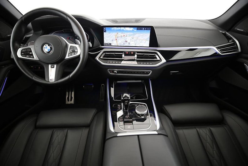 Vehicle image BMW X5