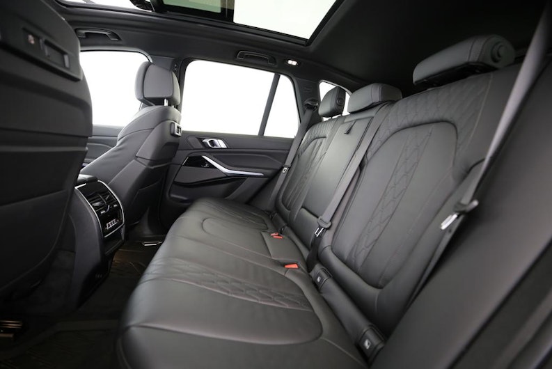 Vehicle image BMW X5