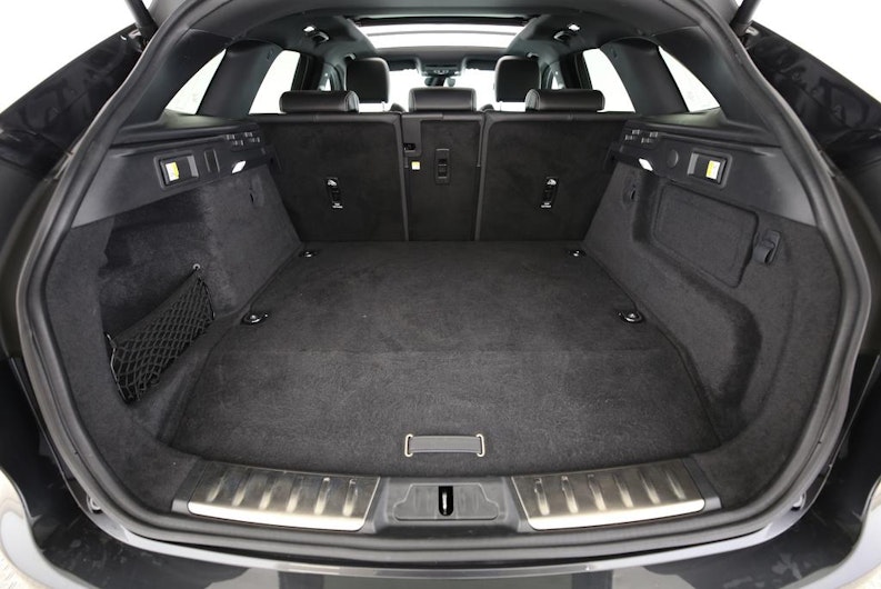 Vehicle image JAGUAR F-PACE