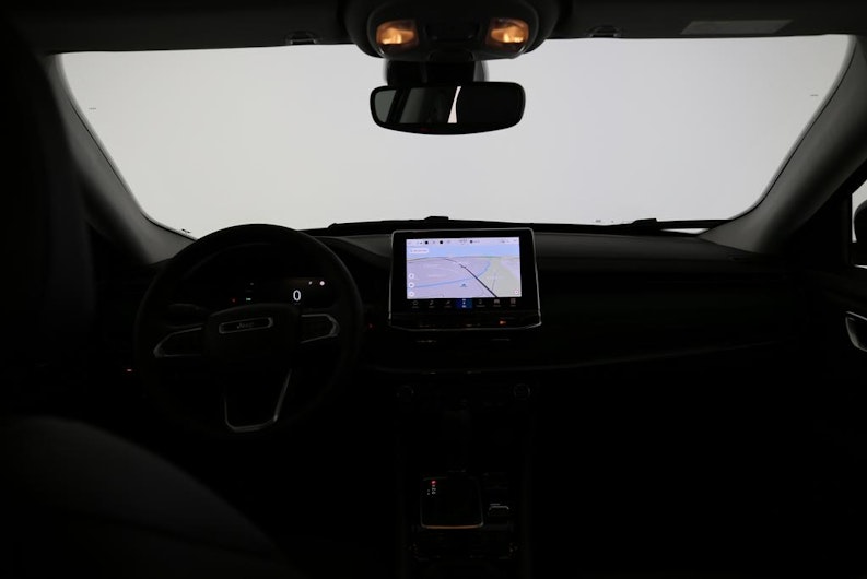 Vehicle image JEEP COMPASS