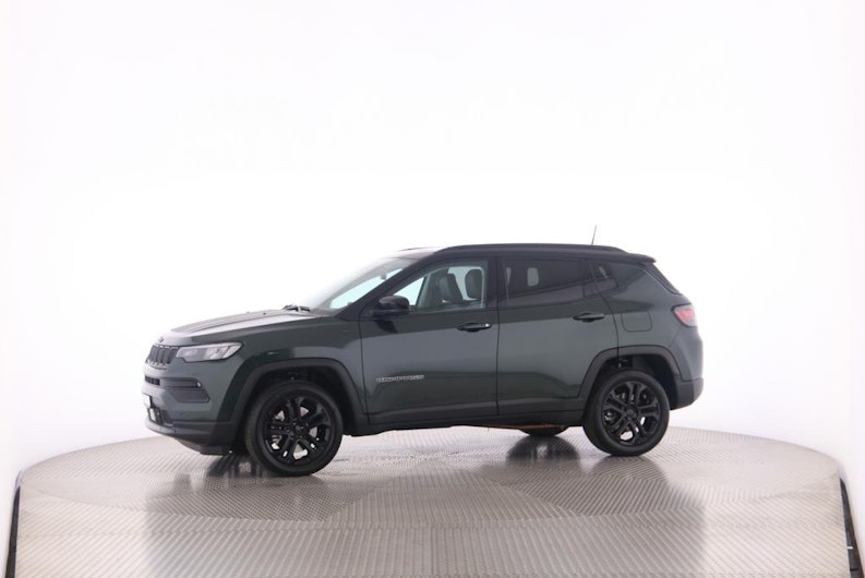 Vehicle image JEEP COMPASS