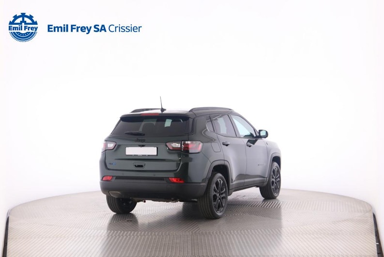 Vehicle image JEEP COMPASS