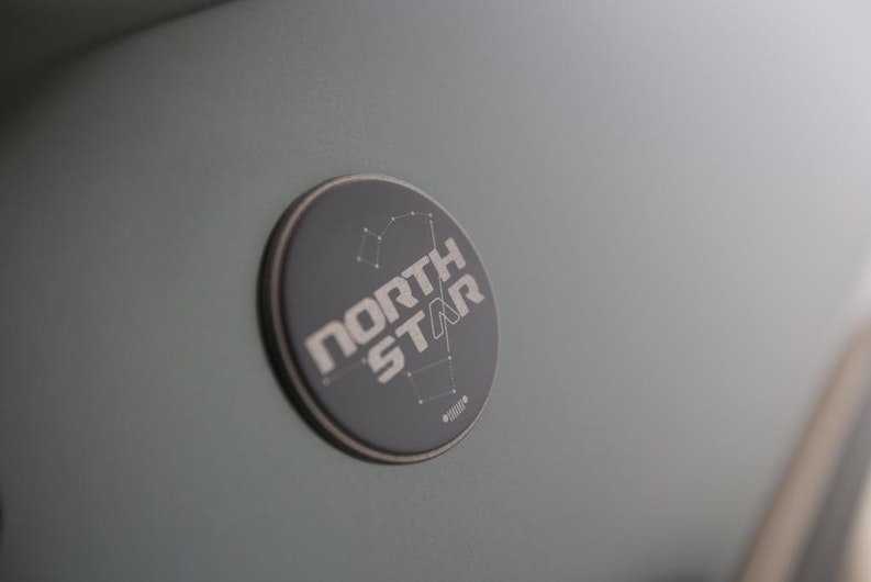 Vehicle image JEEP COMPASS