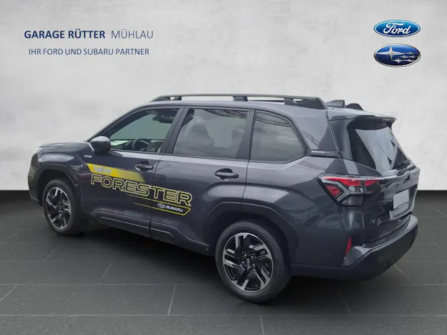 Subaru Forester Station 2.0i e-Boxer Swiss Plus