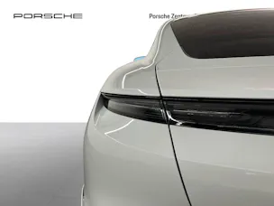 Porsche Taycan Turbo