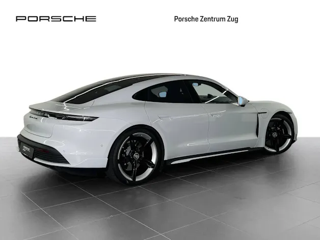 Porsche Taycan Turbo