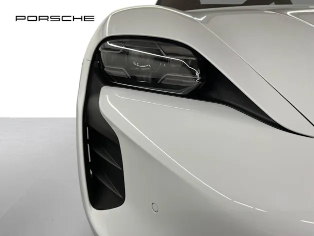 Porsche Taycan Turbo